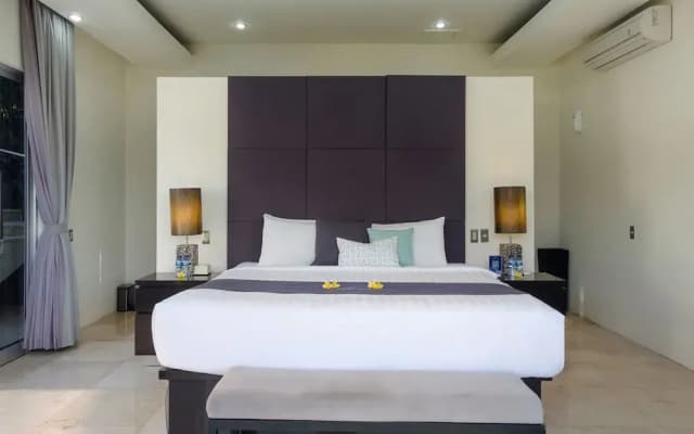 Suluban Cliff Bali Villa - photo 3