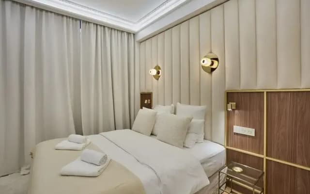Elegant Flat Matignon Avenue Faubourg St Honore - photo 2