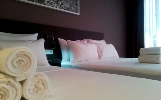 The Loft Plaza Hotel - photo 5