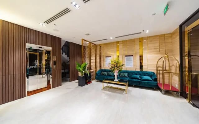 Lupin Boutique Hotel - photo 2