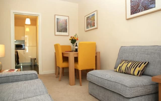 1 bed flat off Royal Mile - photo 5