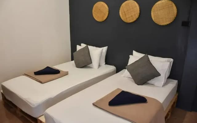 Bandai II Poshtel - photo 3