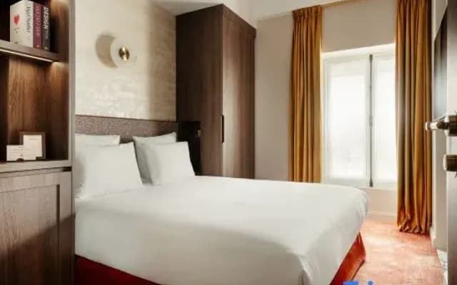 Jills Hotel - photo 2