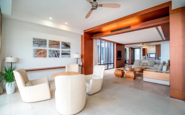 Beachfront Villa Danang Beach - photo 2