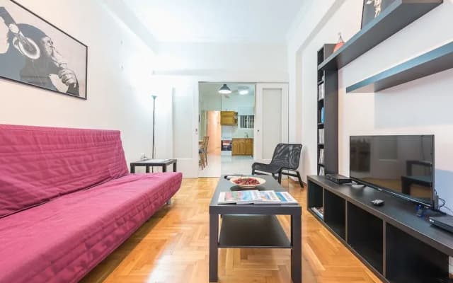 Cozy 2 Bedroom Apartment by Cloudkeys - photo 5