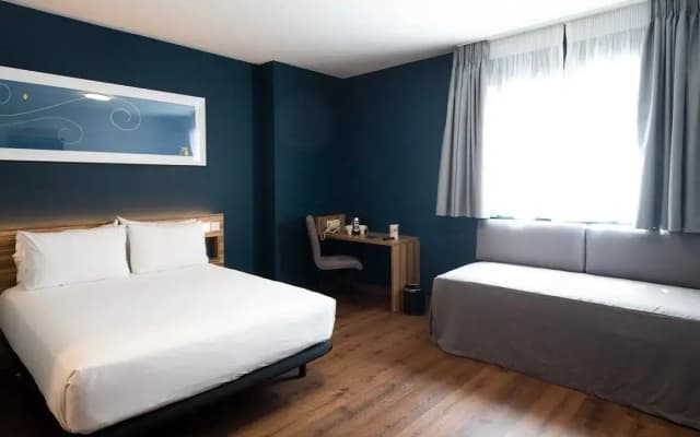 Travelodge Madrid Metropolitano - photo 3
