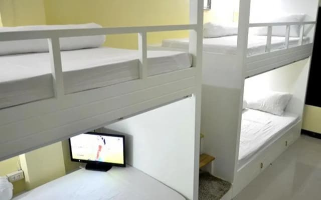Chiangmai Gate Capsule Hostel - photo 2