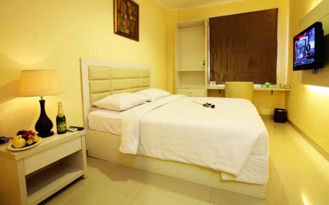 Glassio Hotel - photo 2