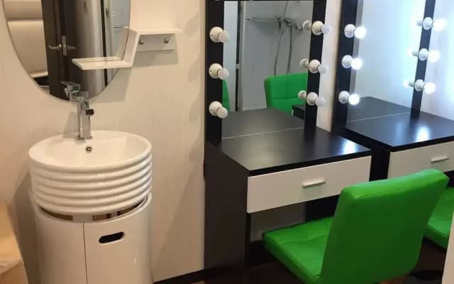 Full Cabin Hostel - photo 4