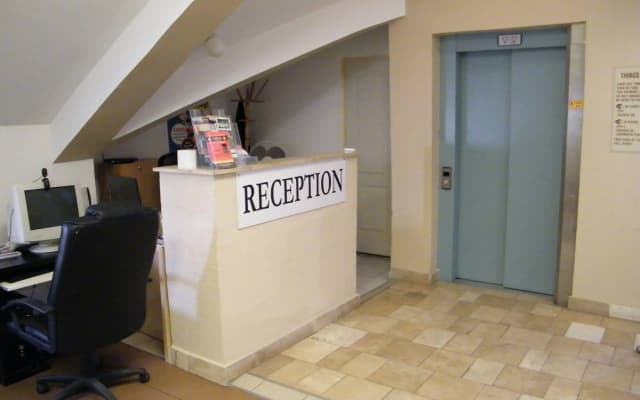 Zrinyi Hostel - photo 4