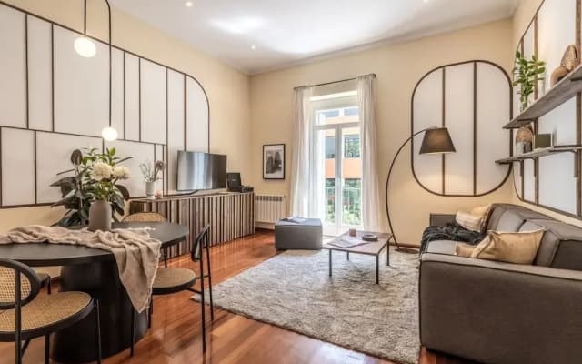 Uzer - 2 Bedrooms in Recoletos - photo 3