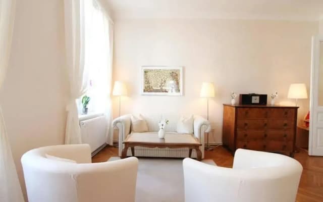 Apartment Traditional Living - photo 4