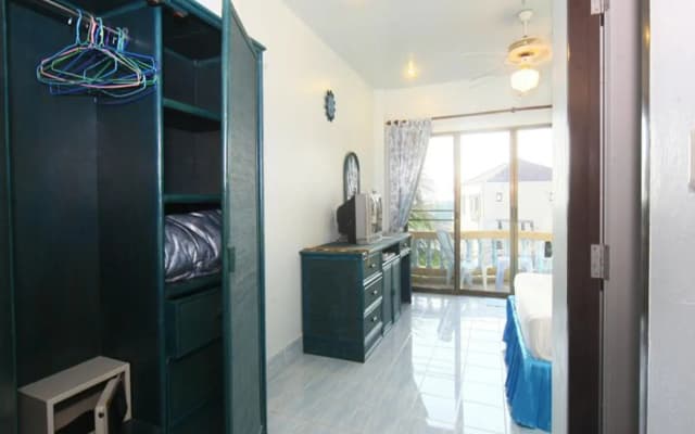 Patong Sunbeach Hotel - photo 2