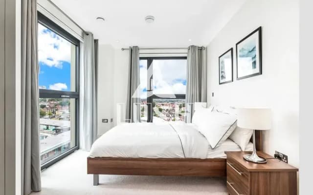Lush Apartment London Designer Outlet - photo 2