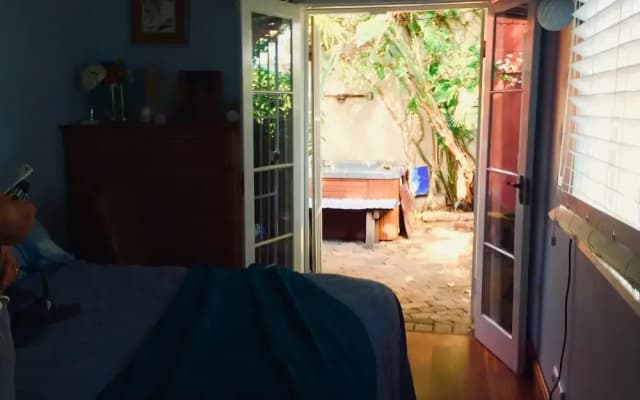 Surry Hills Terrace with Hot Tub - photo 3