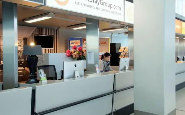 Short Stay Group Grand Singel Luxury Apartment - photo 2