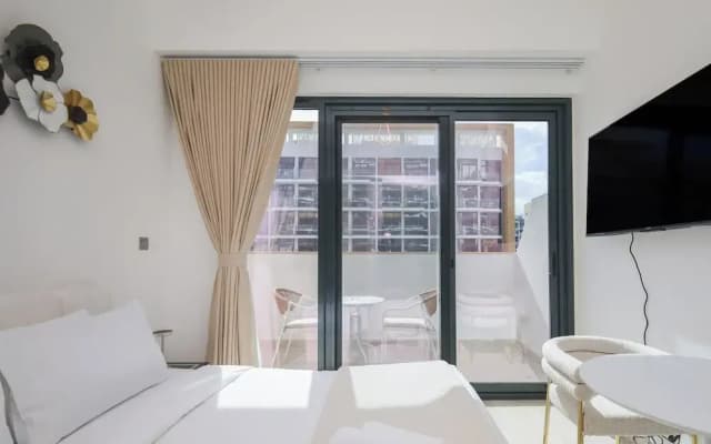 Stylish Riviera Studio Near Downtown - photo 3