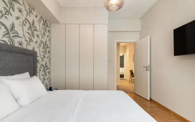 The Beehive Apartments - photo 5