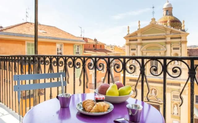 Ross 5- F2, Lumineux, Balcon, Loft, Clim, Vieux-Nice - photo 5
