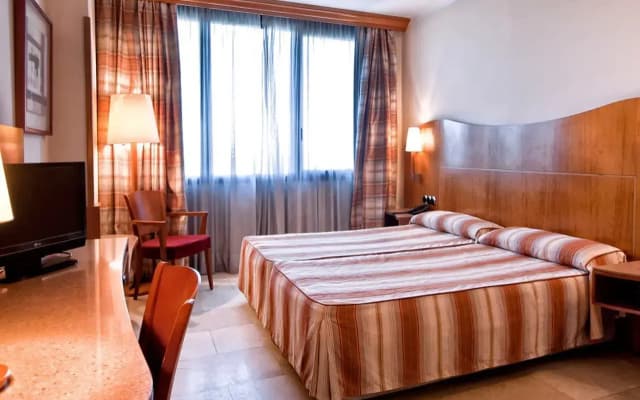 Hotel Aristol - Sagrada Familia - photo 5