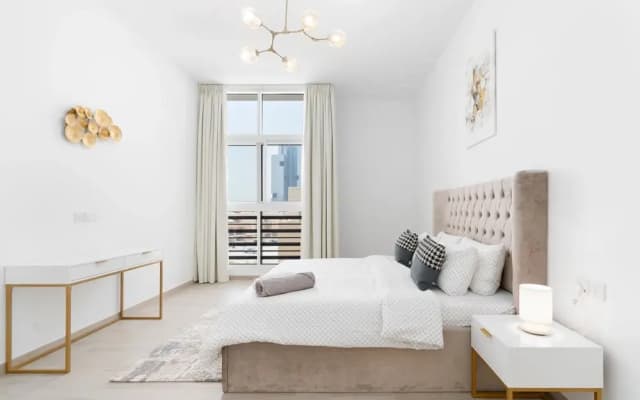 SuperHost - Tranquil Cozy Apartment in the Heart of JVC - photo 2