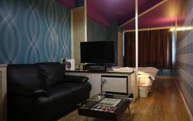 THE HOTEL - Adults Only - photo 4