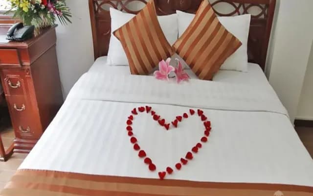 Camellia Hotel5 - photo 4