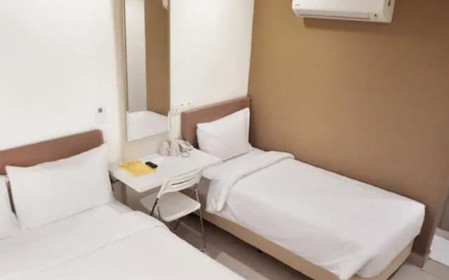 YY318 Hotel - photo 3