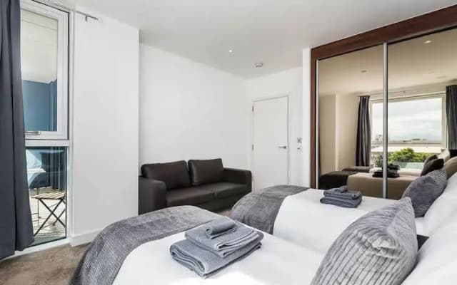 Pinto Tower Apartment - photo 2