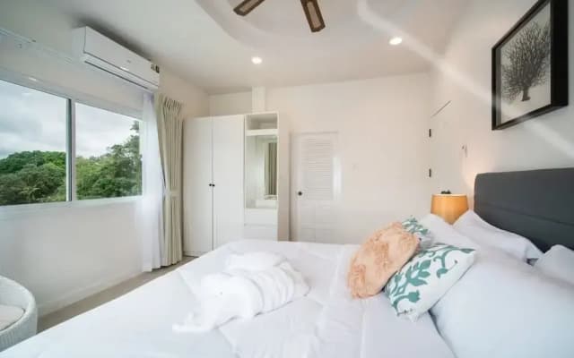 Ocean View 4BR Pool Villa KataBB Seaview - photo 2