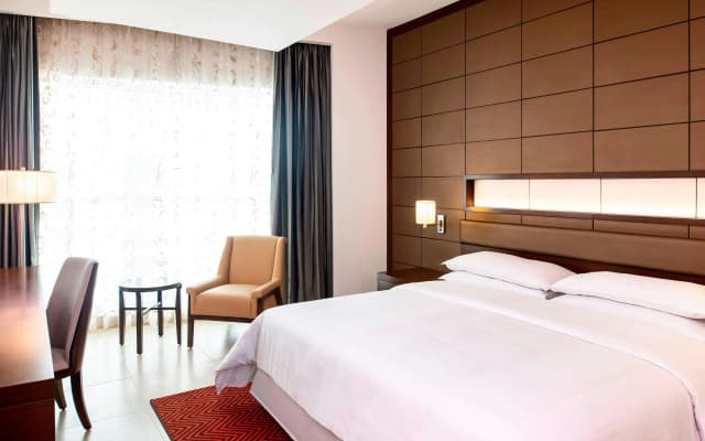 Four Points by Sheraton Sharjah Hotel - photo 3
