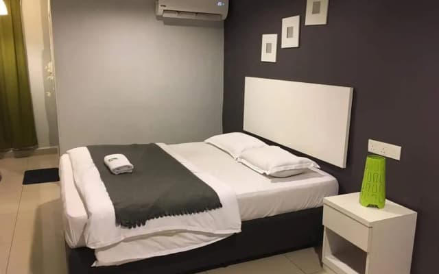 JP Hotel Jalan Stadium - photo 2
