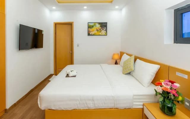 Da Nang Sunrise Sea Hotel & Apartment - photo 4