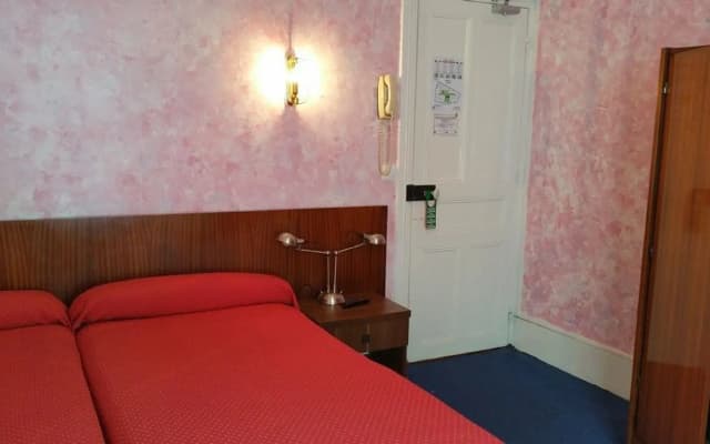Luxia Hotel & Spa - photo 2