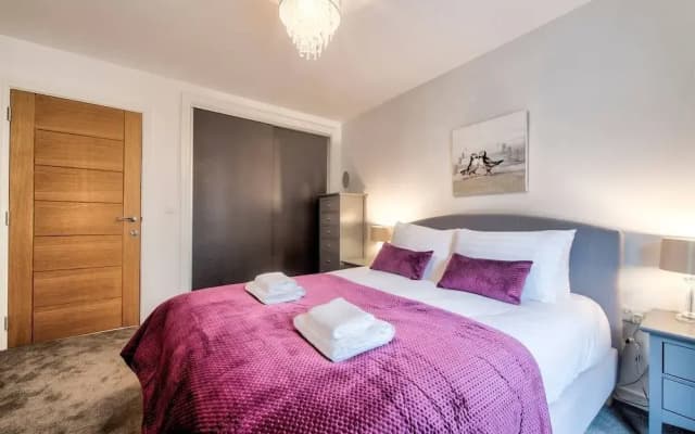 Stylish 2 Bed Apartment, With Easy Access To The City Centre - photo 3
