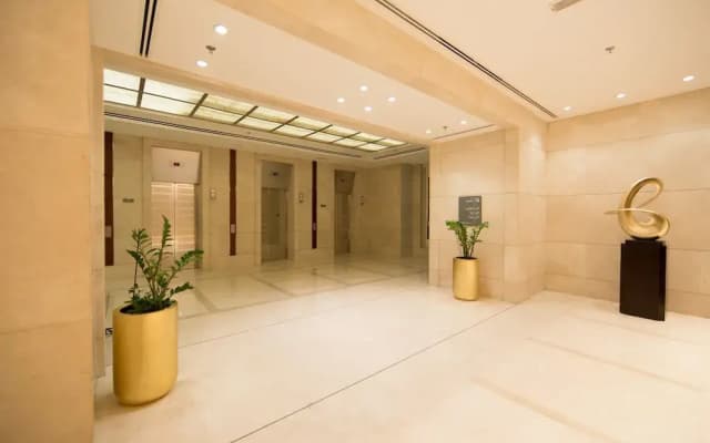 Bravoway Standpoint Tower in Downtown - photo 2