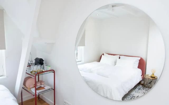 Trendy 2 bedroom accommodation on perfect location - photo 2