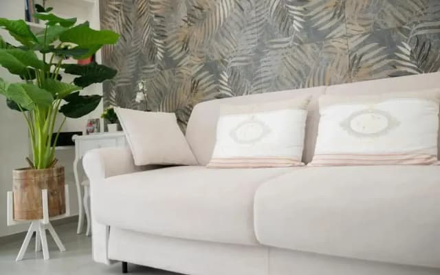 Central Luxury Apartment - photo 3