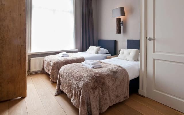 Leidsesquare Apartments - photo 2