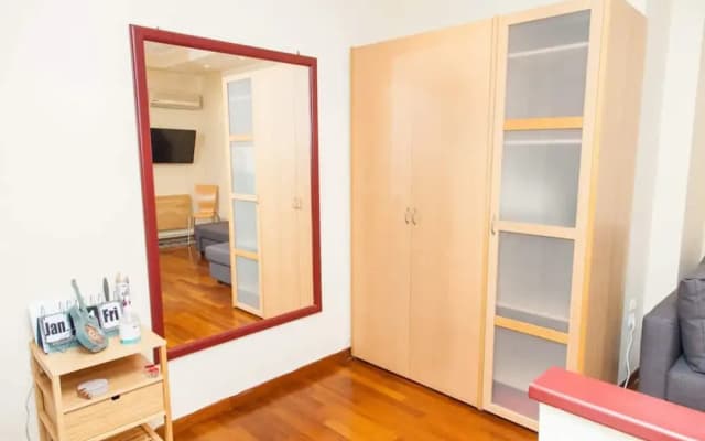 Centrally Located Studio In Athens - photo 4