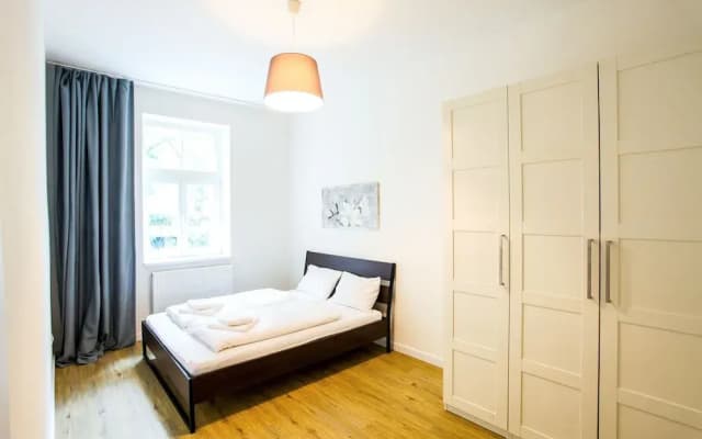 Churchill Apartments - photo 5
