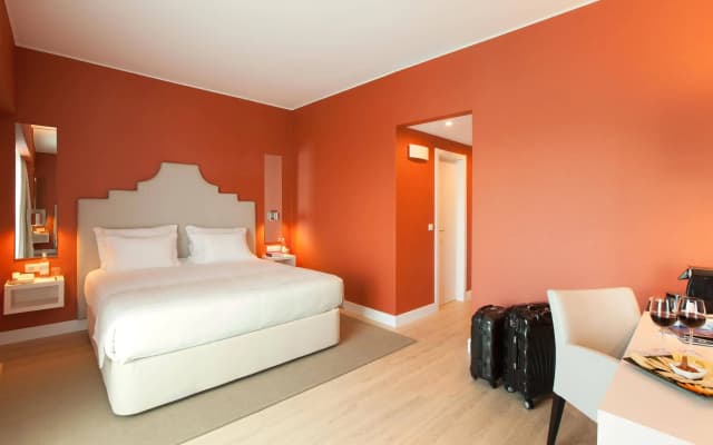 Lutecia Smart Design Hotel - photo 4