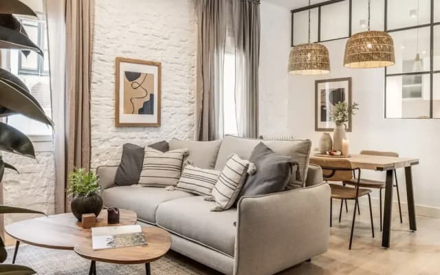 Somma - 2 Bedrooms in Almagro - photo 4