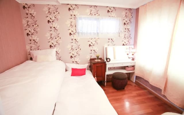 Cindy's B&B - photo 3