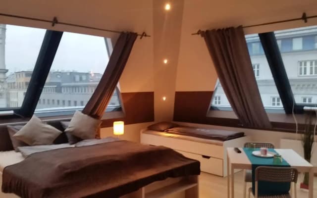 Pension Prestige Schnbrunn - photo 4