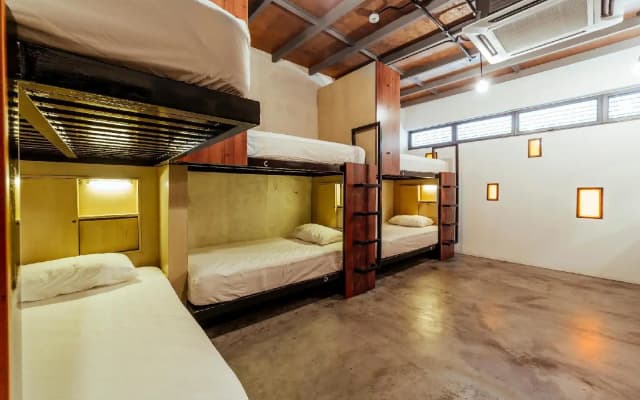 BackHome Kuala Lumpur Hostel - photo 5