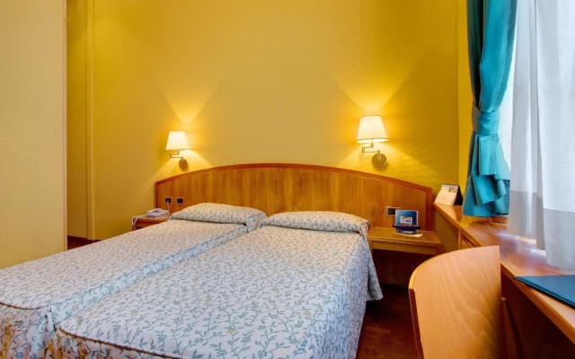 Hotel Corot - photo 3