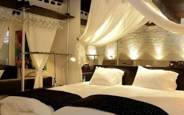 Amsterdam City Bed & Breakfast - photo 4