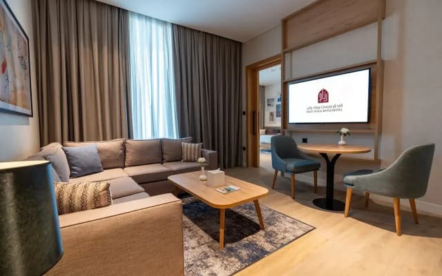 West Walk Retaj Hotel - photo 4