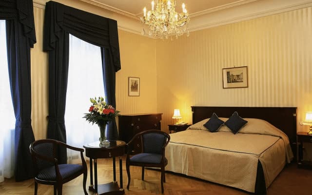 Ambassador Hotel - photo 5